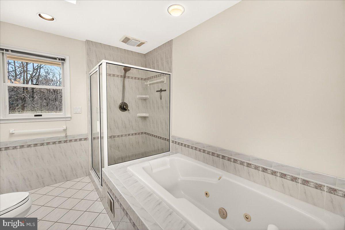 19005 Plummer Drive Germantown, MD 20876 - Photo 27 of 57