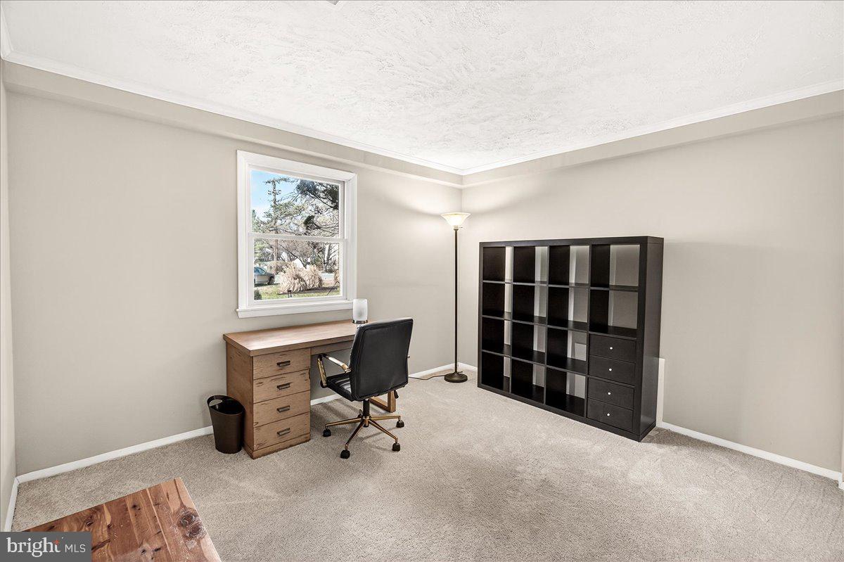 19005 Plummer Drive Germantown, MD 20876 - Photo 33 of 57