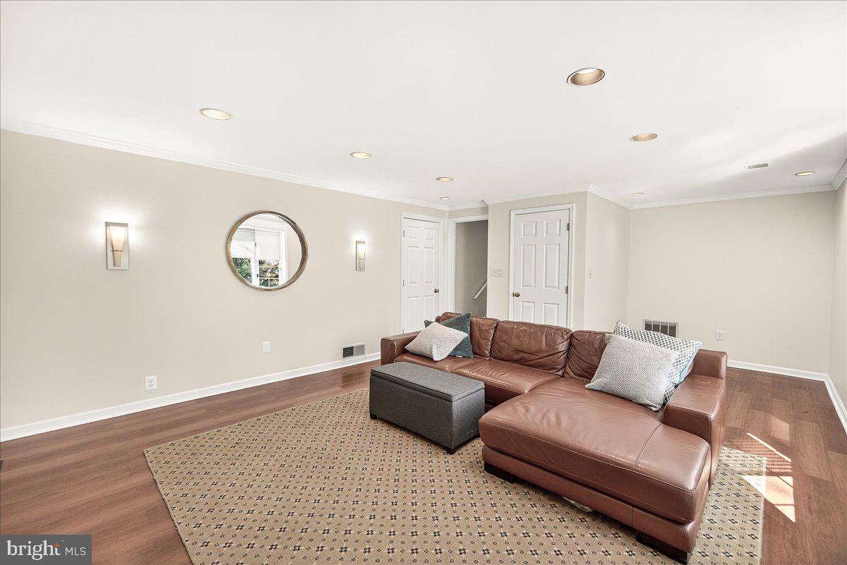 19005 Plummer Drive Germantown, MD 20876 - Photo 38 of 57