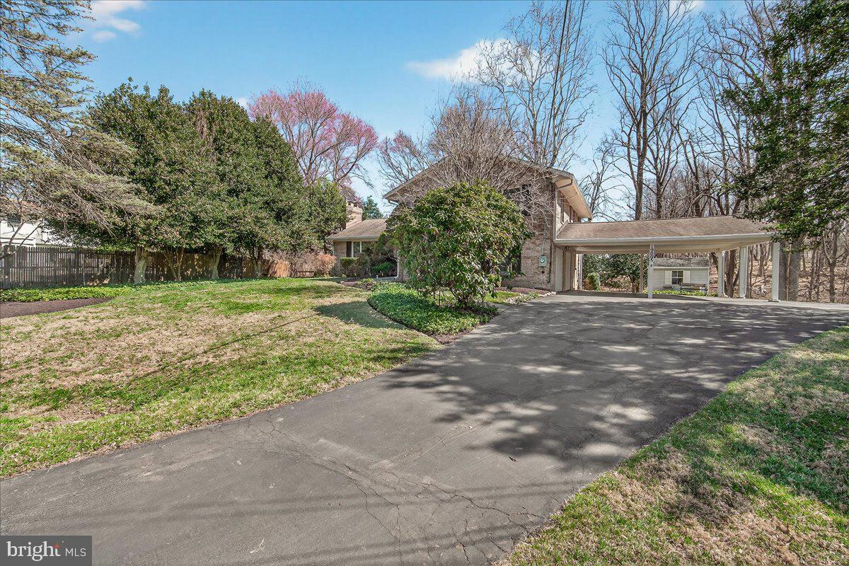 19005 Plummer Drive Germantown, MD 20876 - Photo 4 of 57