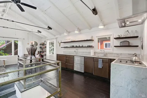 $499,000 | 14993 Merry Lane, Guerneville, CA 95446