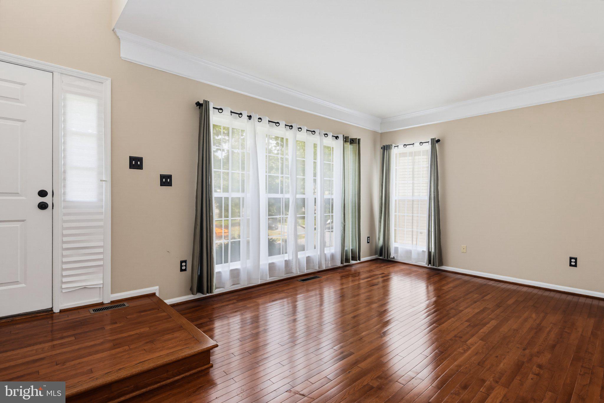 4 Summit Ridge Court Germantown, MD 20874 - Photo 12 of 35 Gallery Image 12