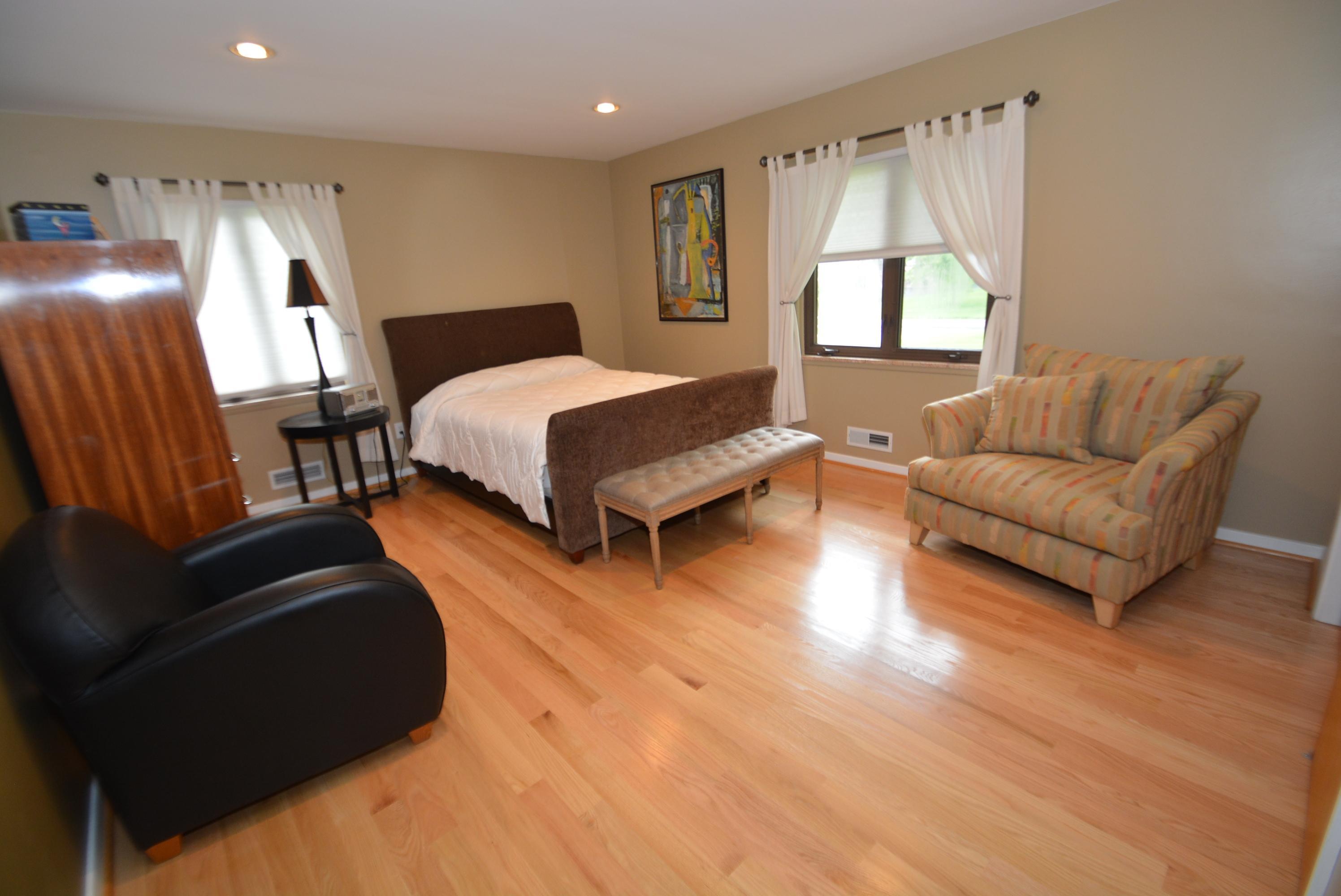 2830 Exmoor Road Columbus, OH 43221 - Photo 13 of 23