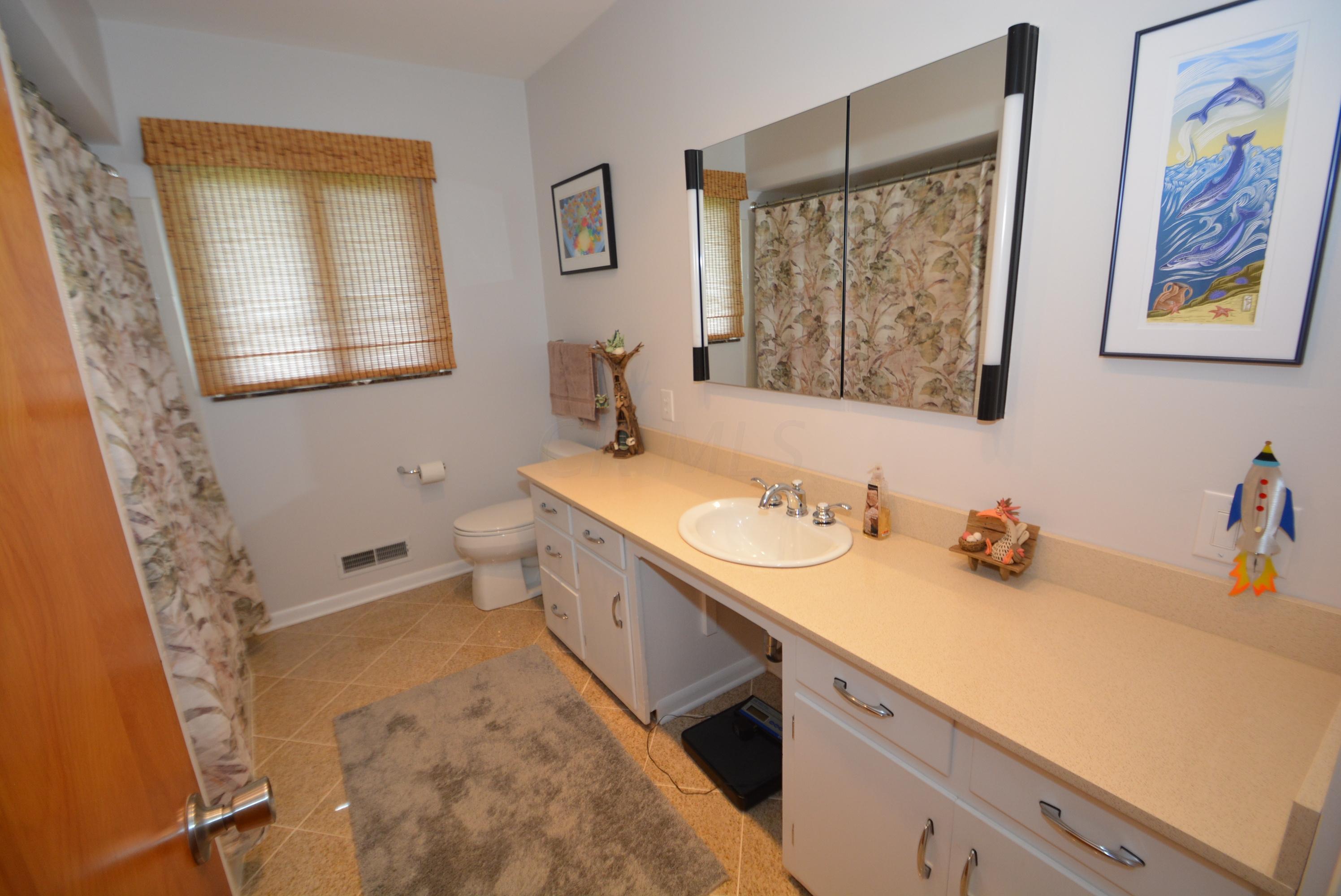 2830 Exmoor Road Columbus, OH 43221 - Photo 14 of 23