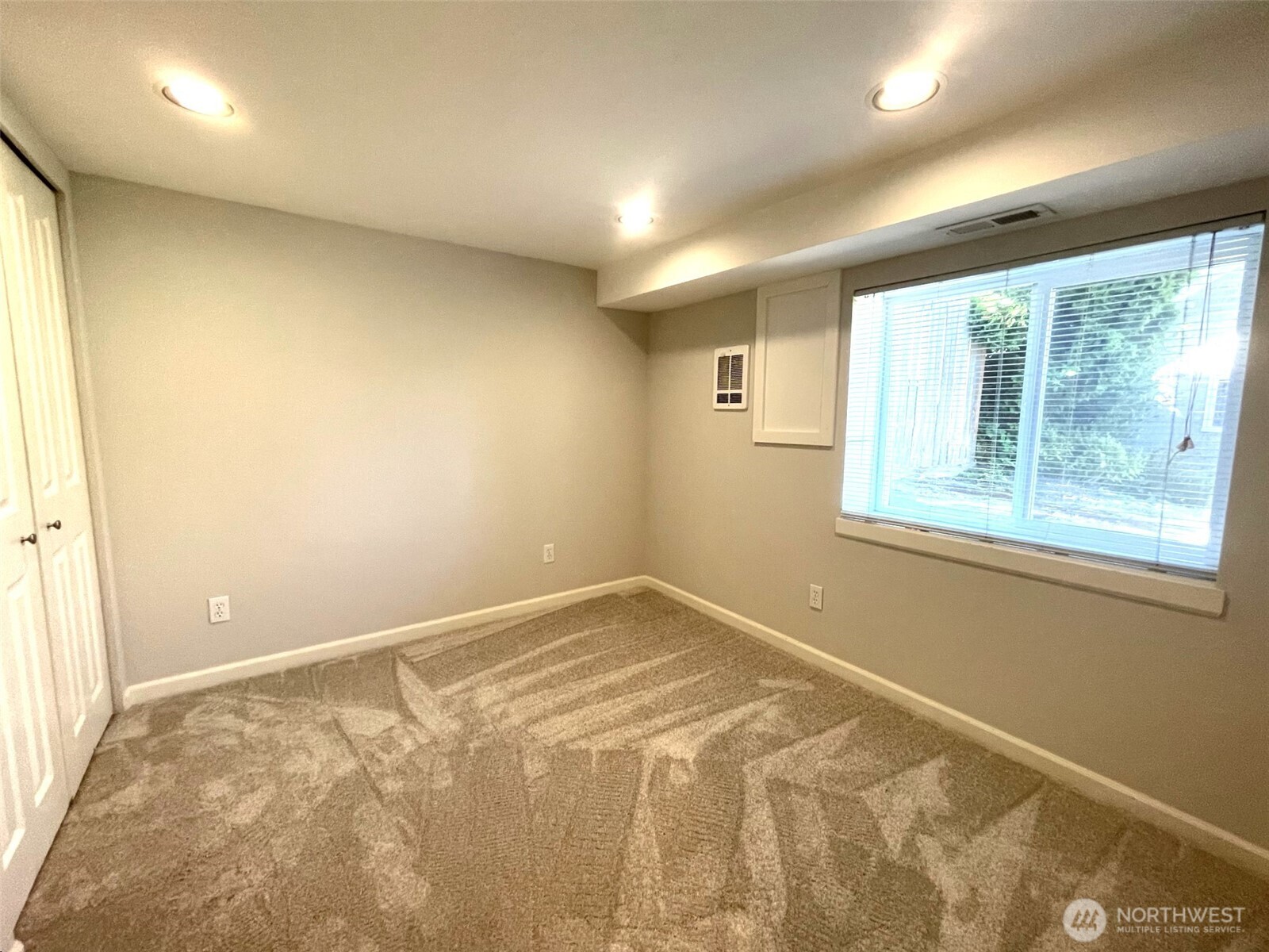 4725 35th Avenue Southwest, Unit B Seattle, WA 98126 - Photo 9 of 17
