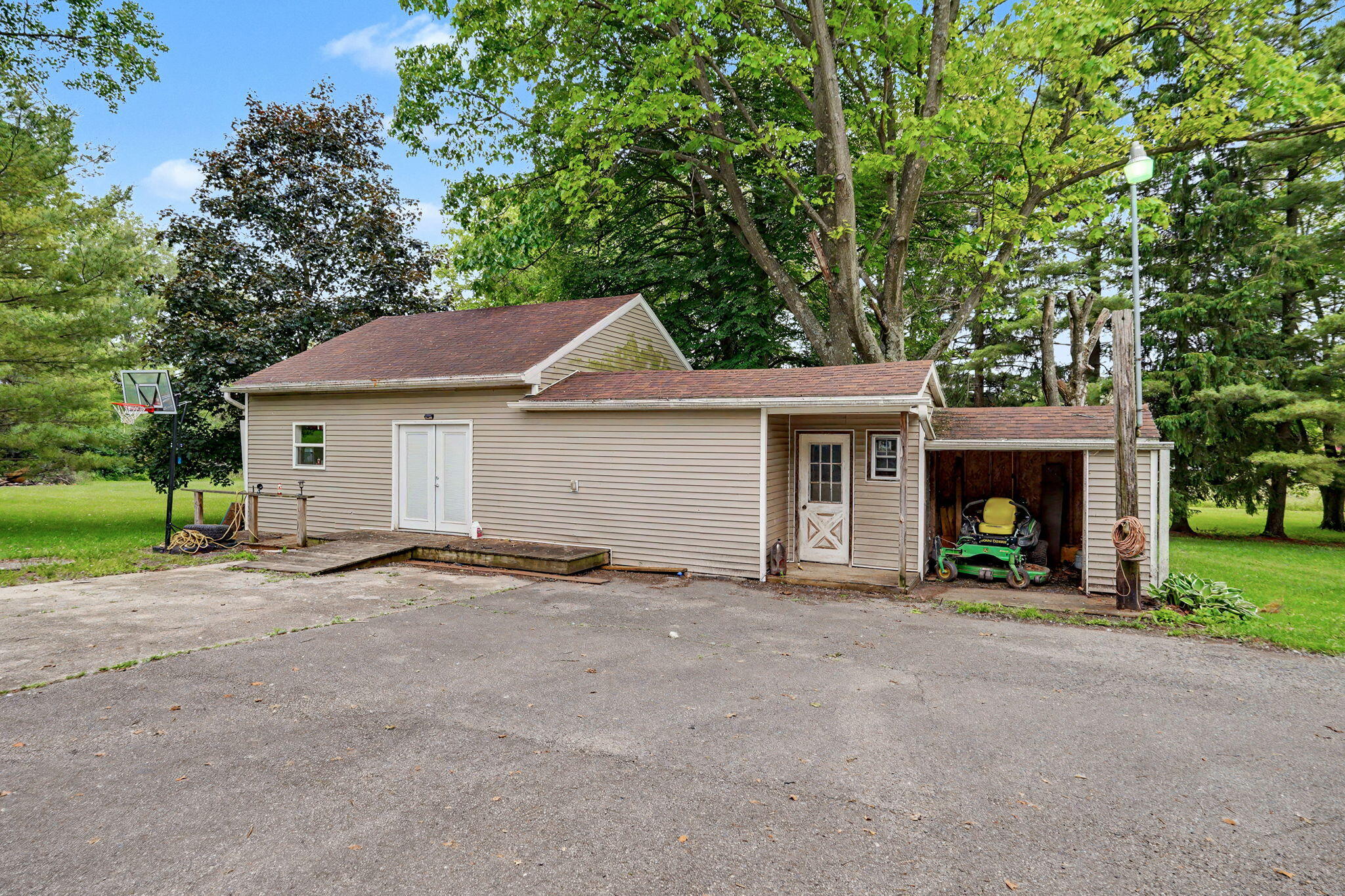 2591 Old Springfield Road Springfield, OH 45502 - Photo 33 of 59