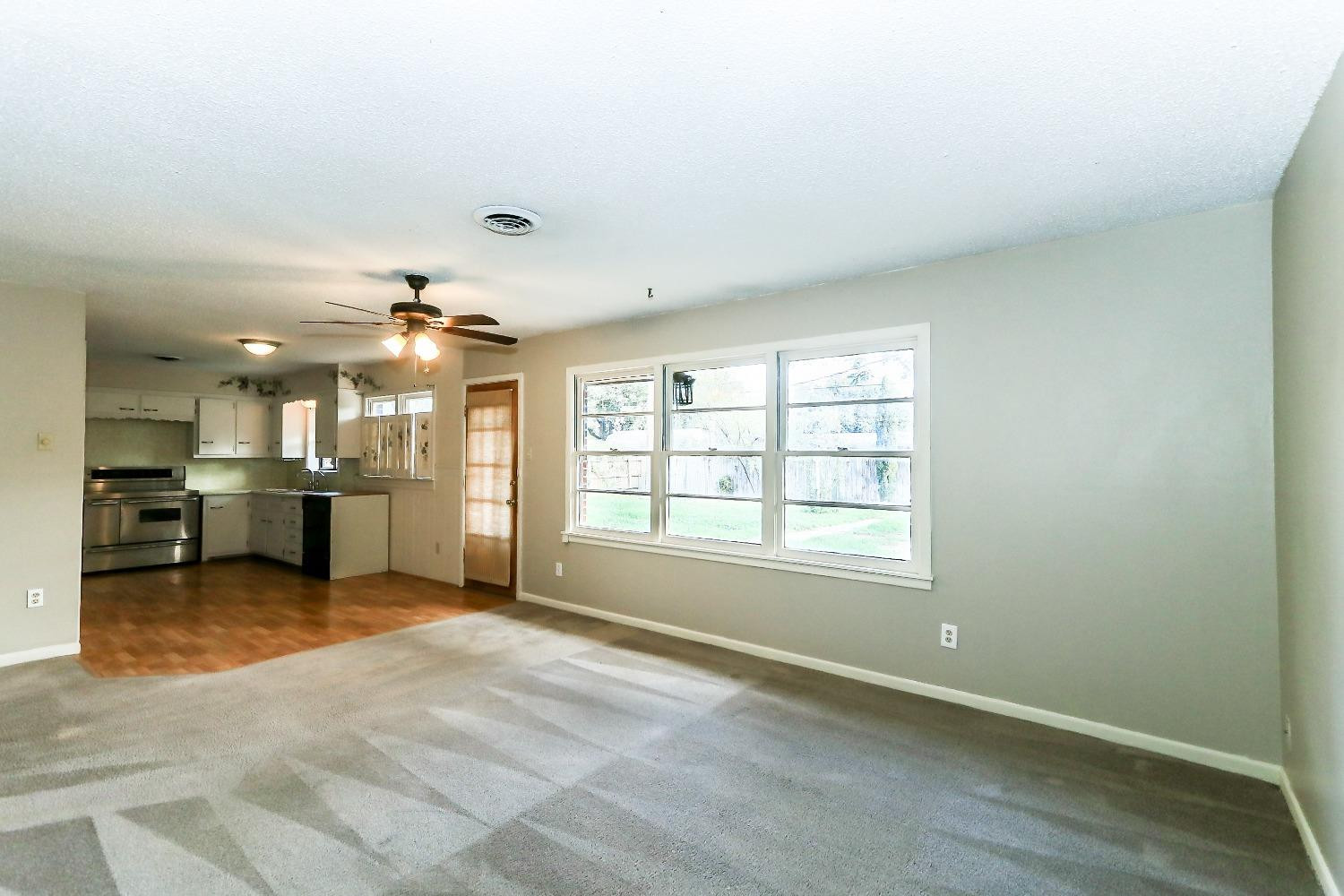4911 44th Street Lubbock, TX 79414 - Photo 8 of 18 Photo 8