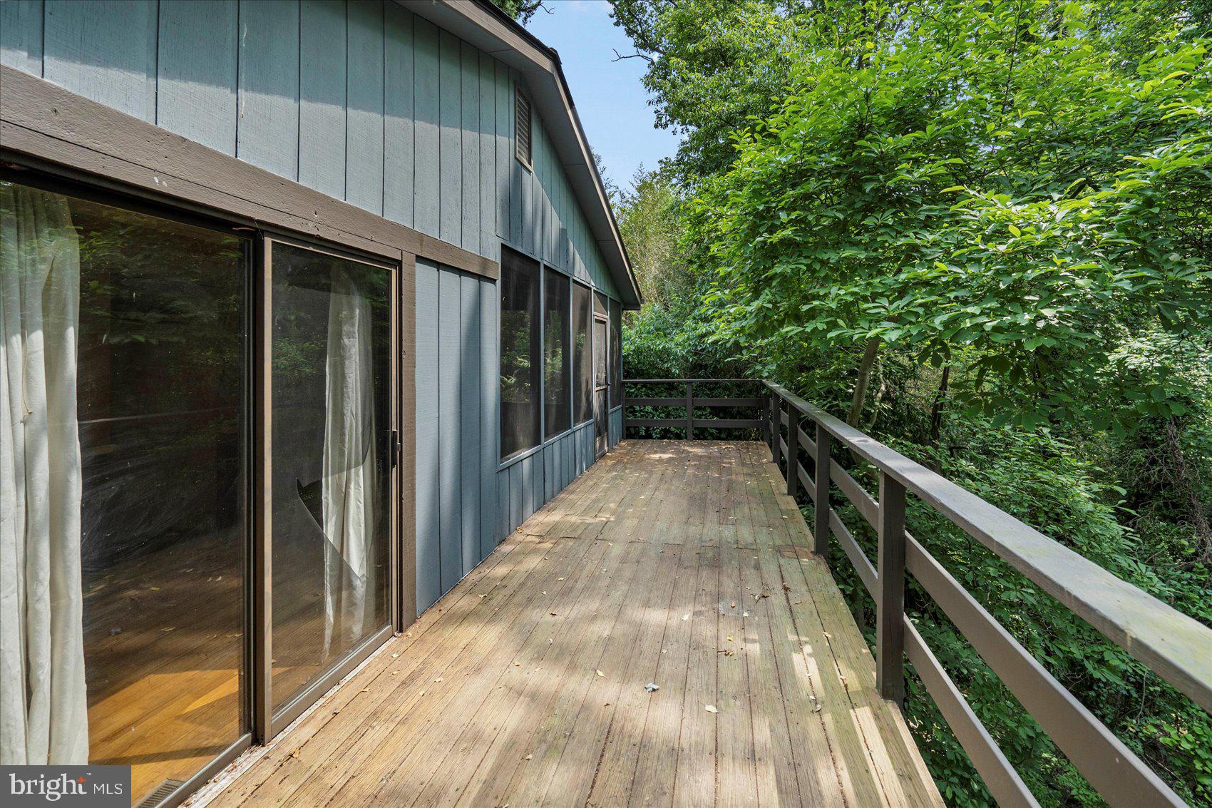 151 Spring Path Arnold, MD 21012 - Photo 19 of 53 Deck