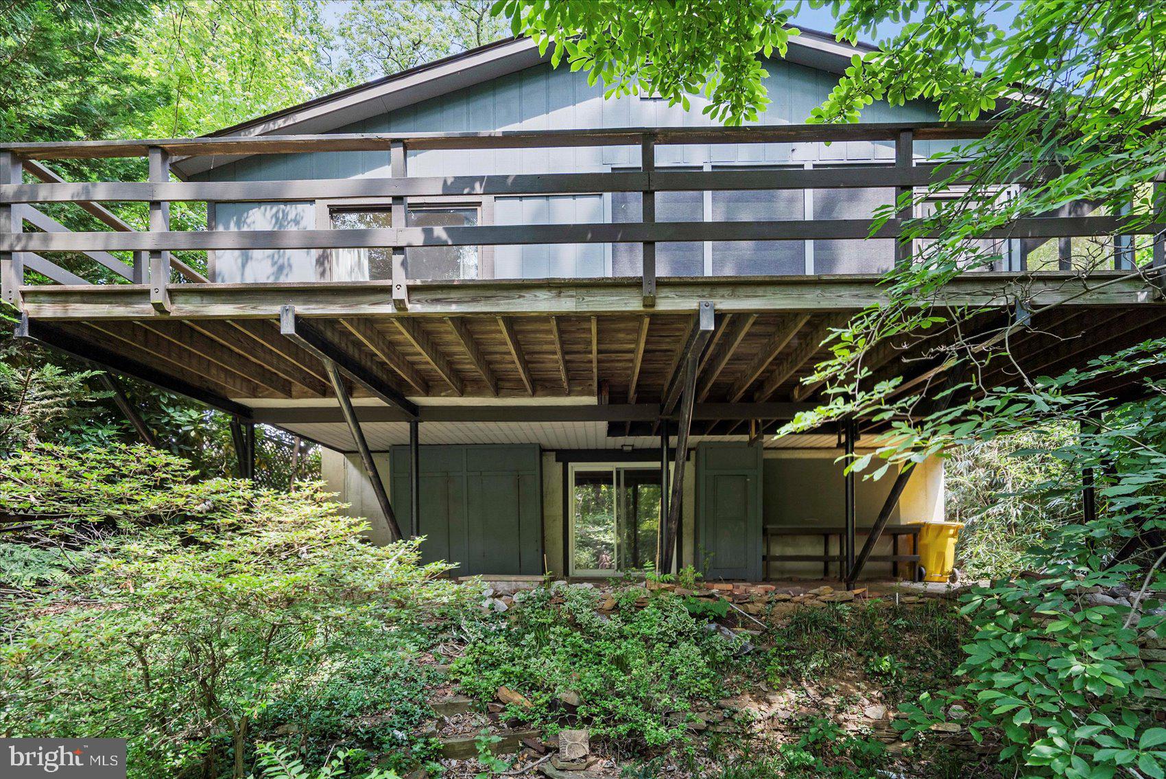 151 Spring Path Arnold, MD 21012 - Photo 50 of 53 Exterior Rear