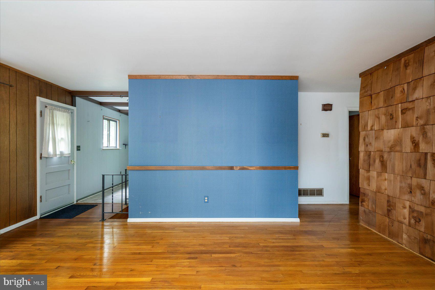 151 Spring Path Arnold, MD 21012 - Photo 7 of 53 Dining Room