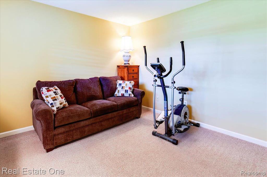 951 Wexford Way Rochester Hills, MI 48307 - Photo 31 of 46