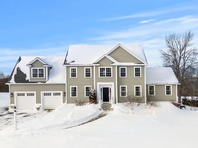 $1,399,900 | 718 Main Street, West Newbury, MA 01985