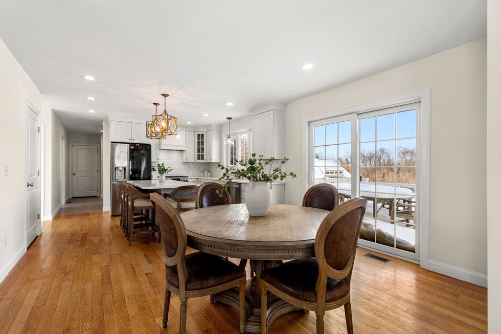 718 Main Street West Newbury, MA 01985 - Photo 11 of 42