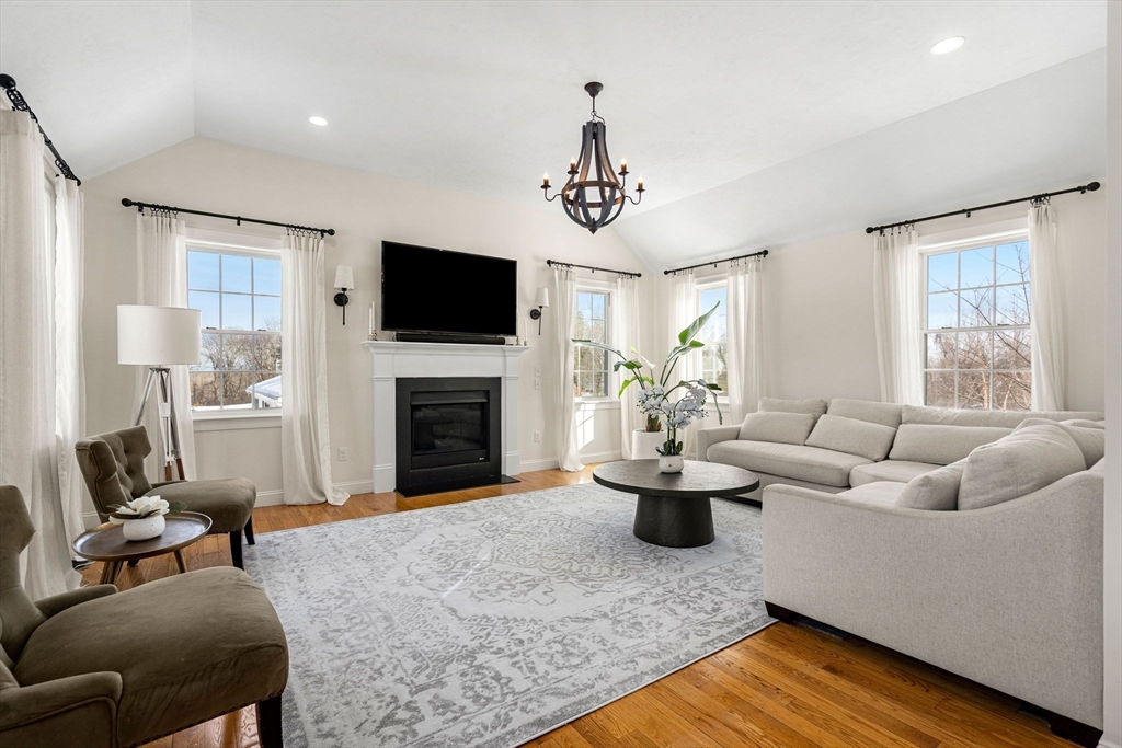 718 Main Street West Newbury, MA 01985 - Photo 13 of 42