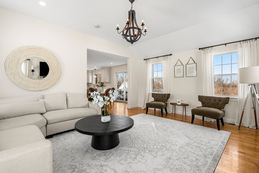 718 Main Street West Newbury, MA 01985 - Photo 14 of 42