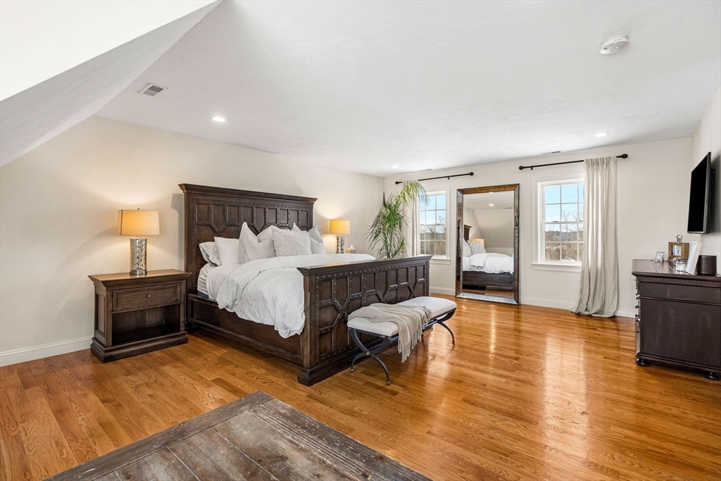 718 Main Street West Newbury, MA 01985 - Photo 20 of 42