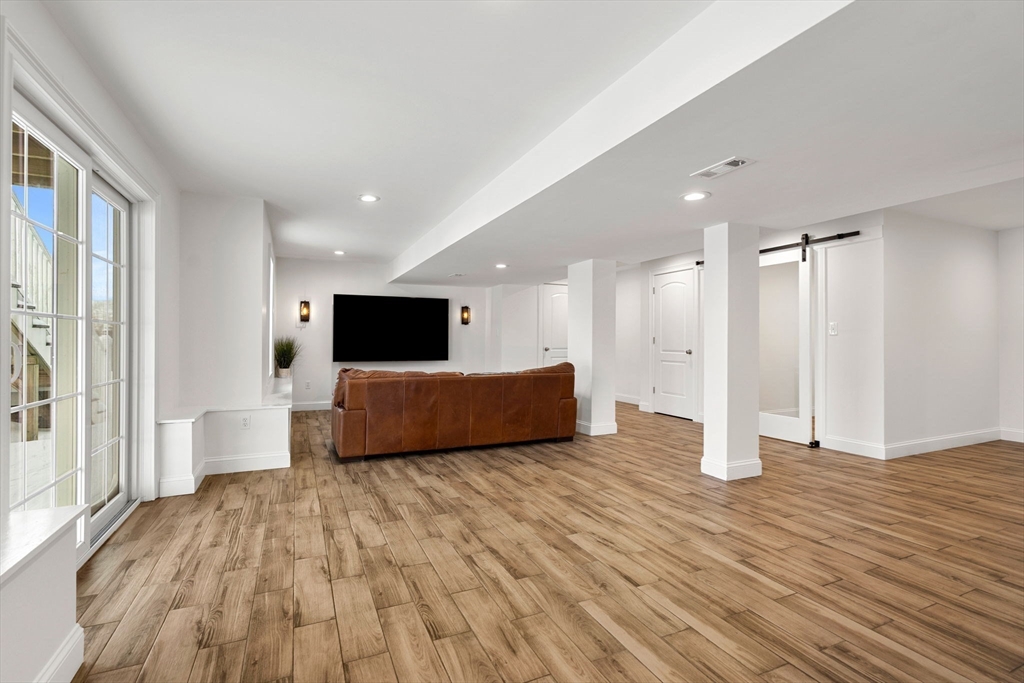 718 Main Street West Newbury, MA 01985 - Photo 31 of 42