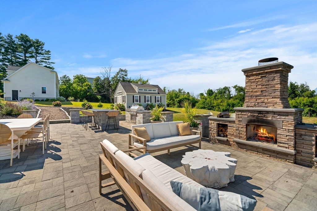 718 Main Street West Newbury, MA 01985 - Photo 40 of 42