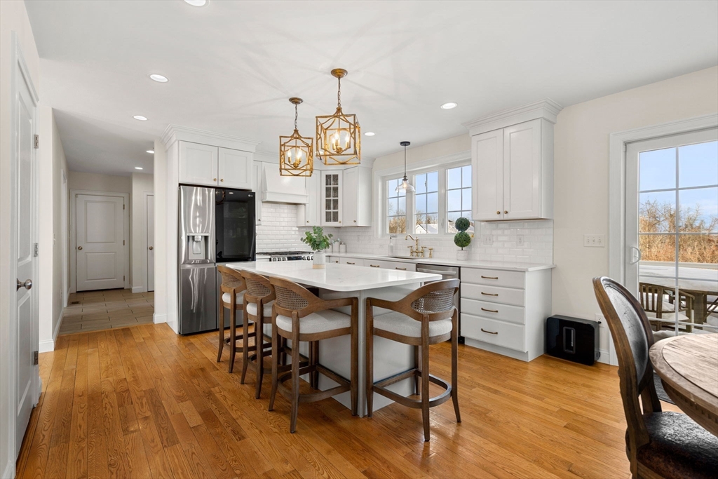 718 Main Street West Newbury, MA 01985 - Photo 4 of 42