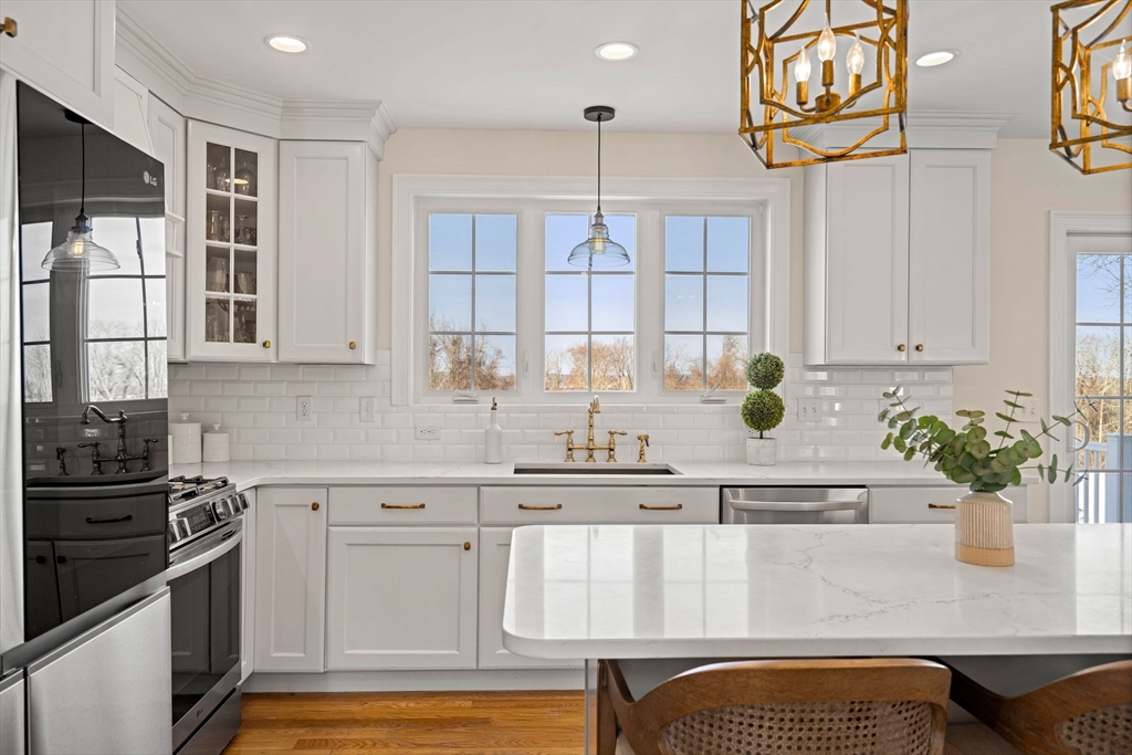 718 Main Street West Newbury, MA 01985 - Photo 8 of 42