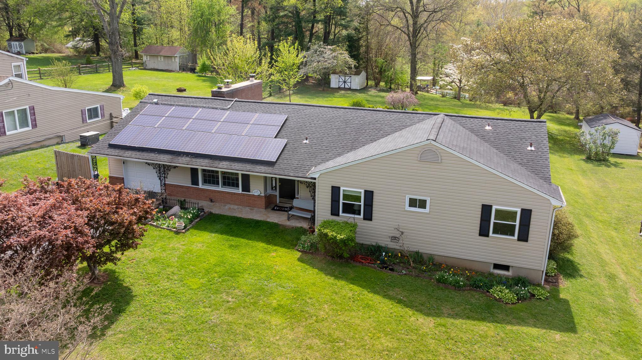 6605 Mt Vista Road Kingsville, MD 21087 - Photo 2 of 54 a aerial view of a house with swimming pool and a yard