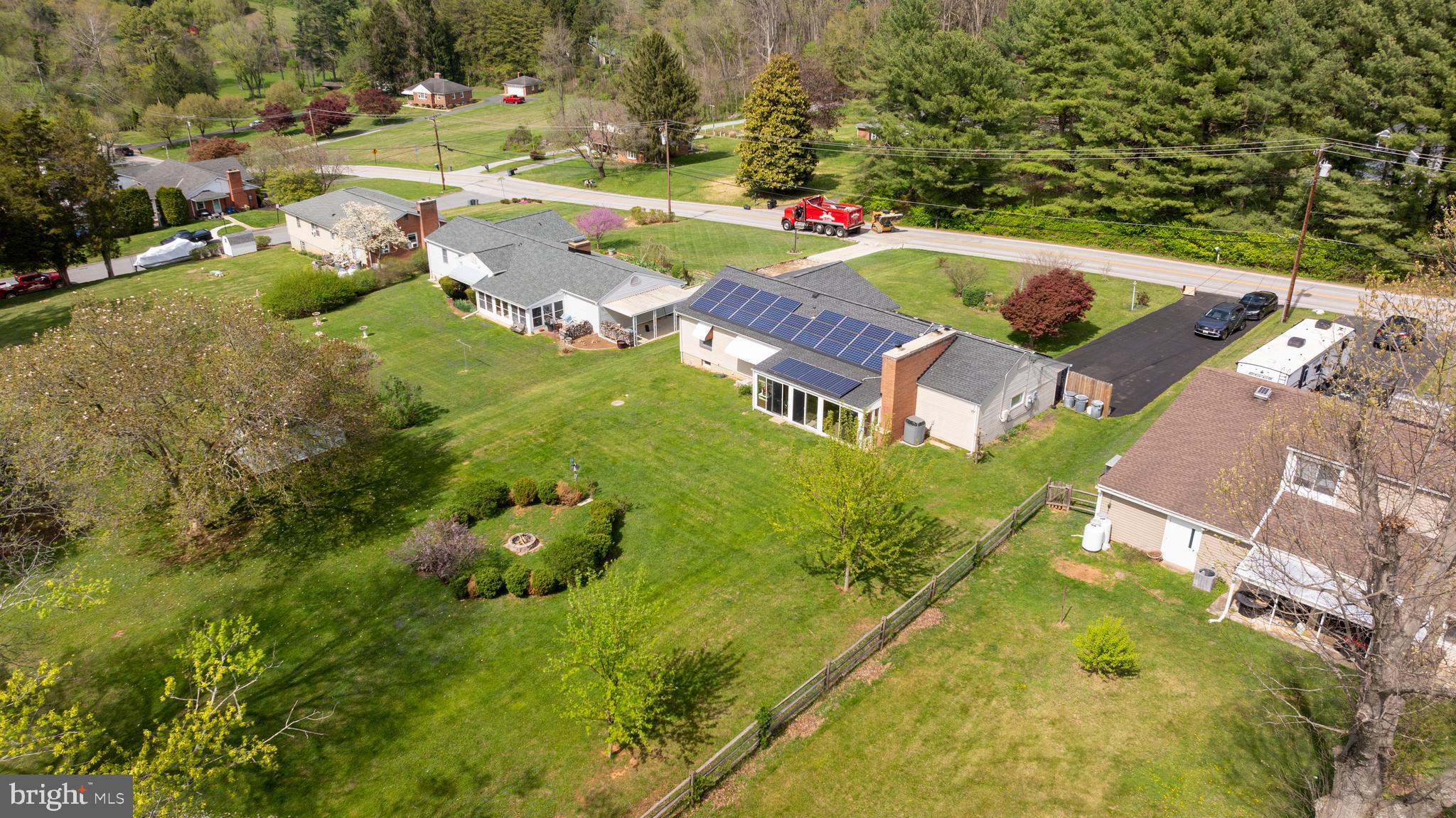6605 Mt Vista Road Kingsville, MD 21087 - Photo 48 of 54 an aerial view of residential houses with outdoor space and swimming pool