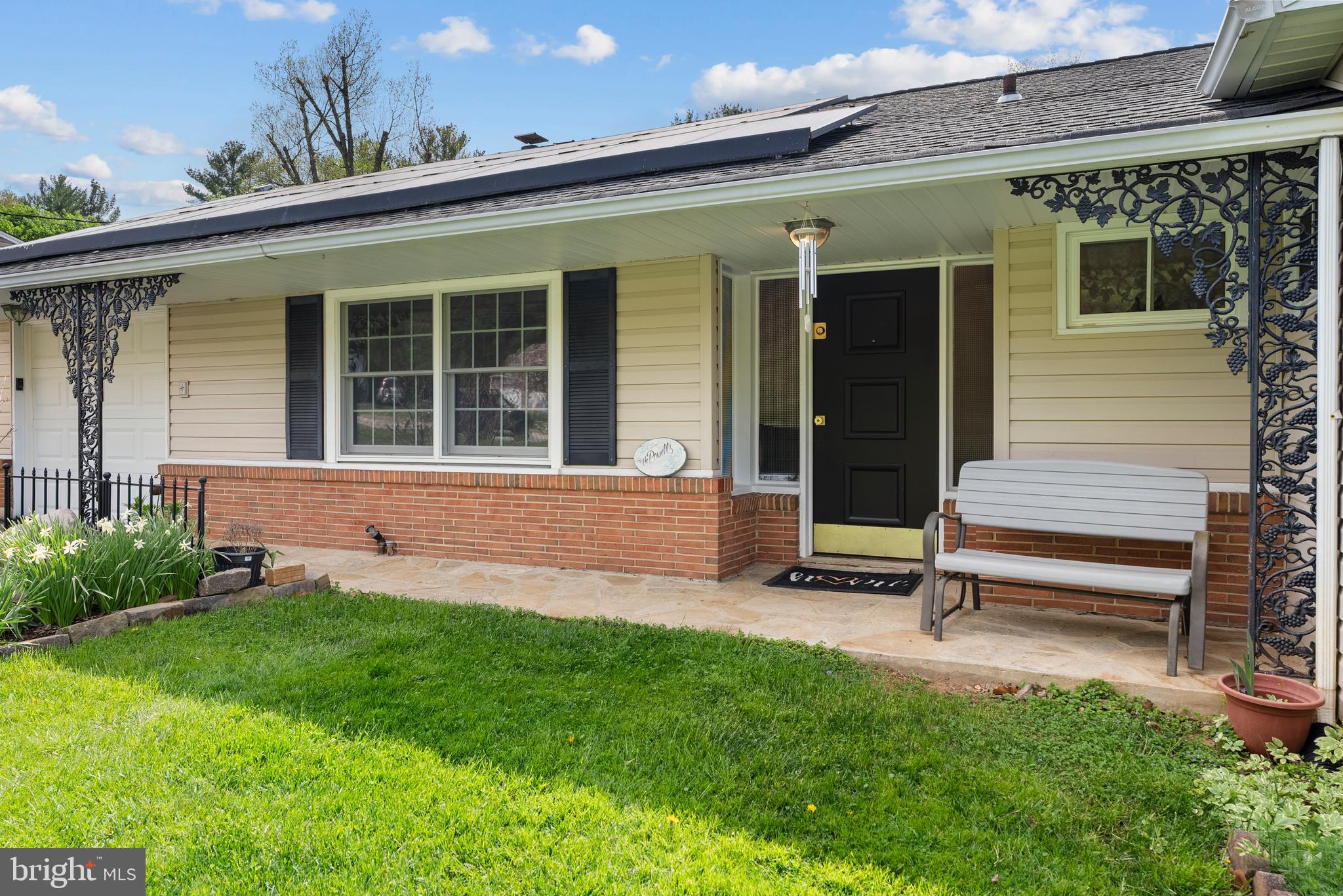 6605 Mt Vista Road Kingsville, MD 21087 - Photo 5 of 54 front view of a house with a yard