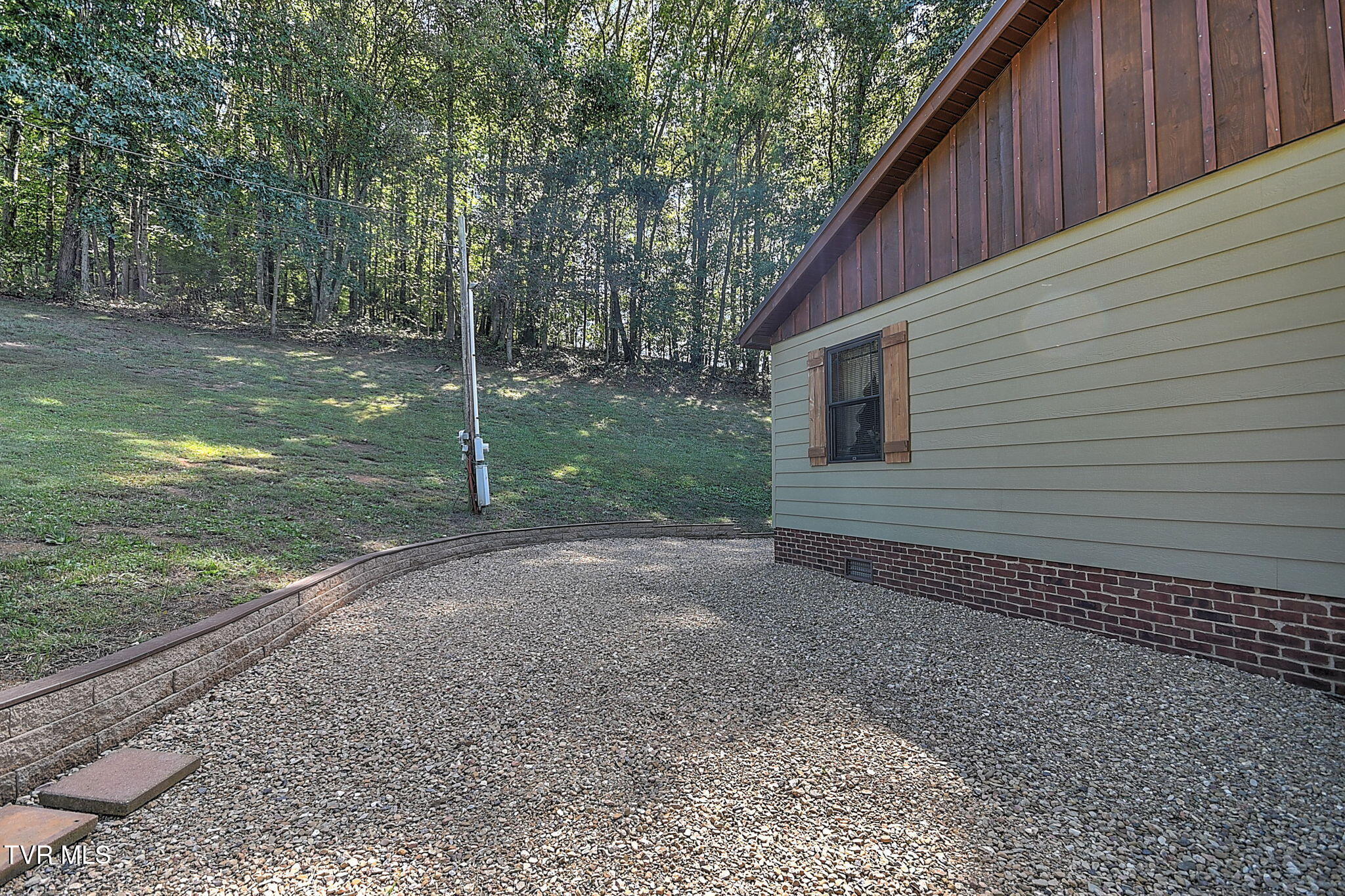 5256 Rich Valley Road Bristol, VA 24202 - Photo 41 of 52 45-web-or-mls-5256 Rich Valley RA-46