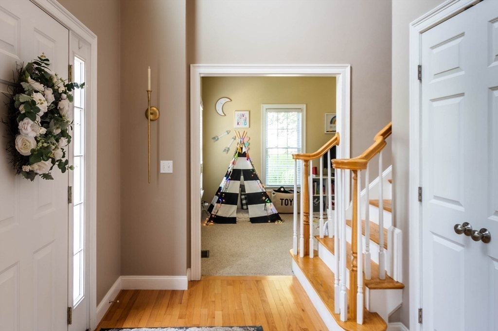 493 Taylor Road Stow, MA 01775 - Photo 14 of 40