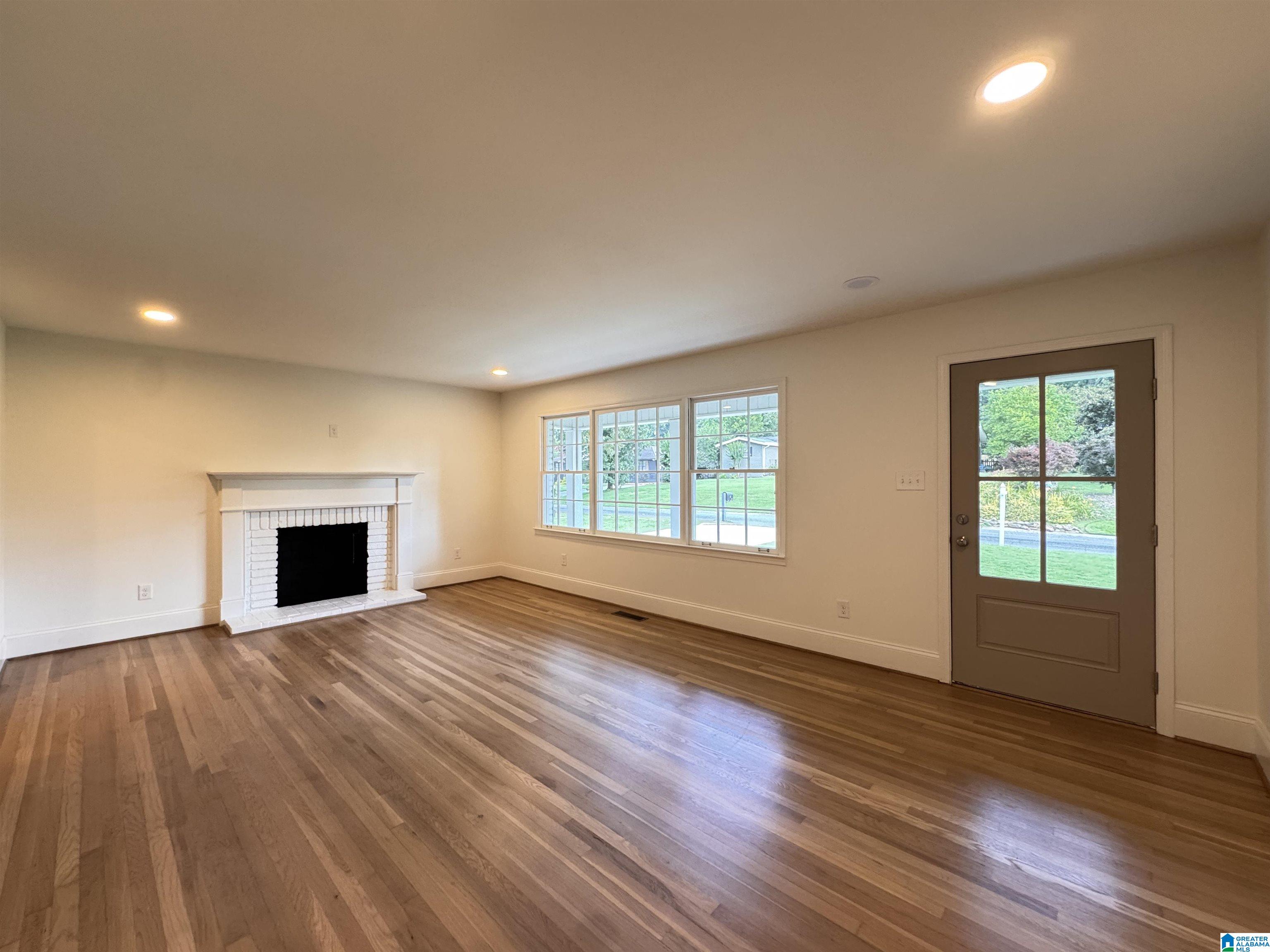 3140 Dolly Ridge Drive Birmingham, AL 35243 - Photo 2 of 15 Gallery Image 2