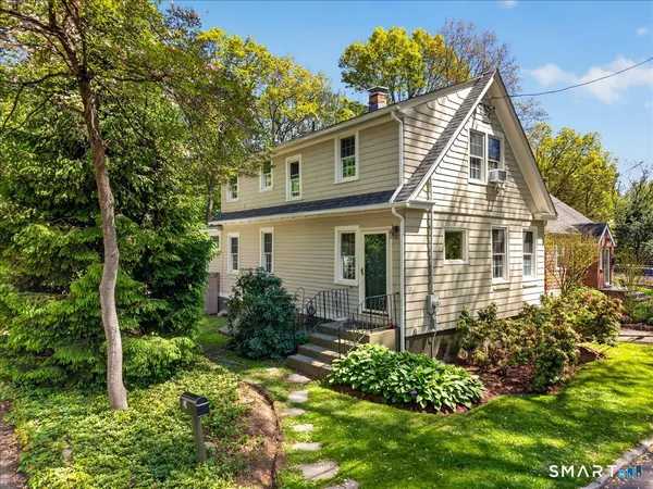 $352,500 | 41 Barrett Street, Hamden, CT 06517