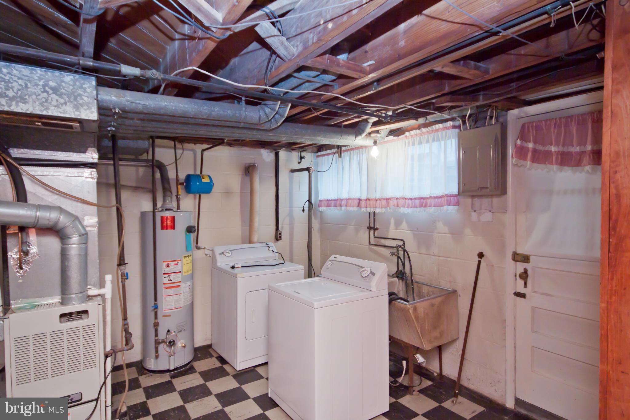 1931 Church Road Baltimore, MD 21222 - Photo 12 of 17 Interior (General)