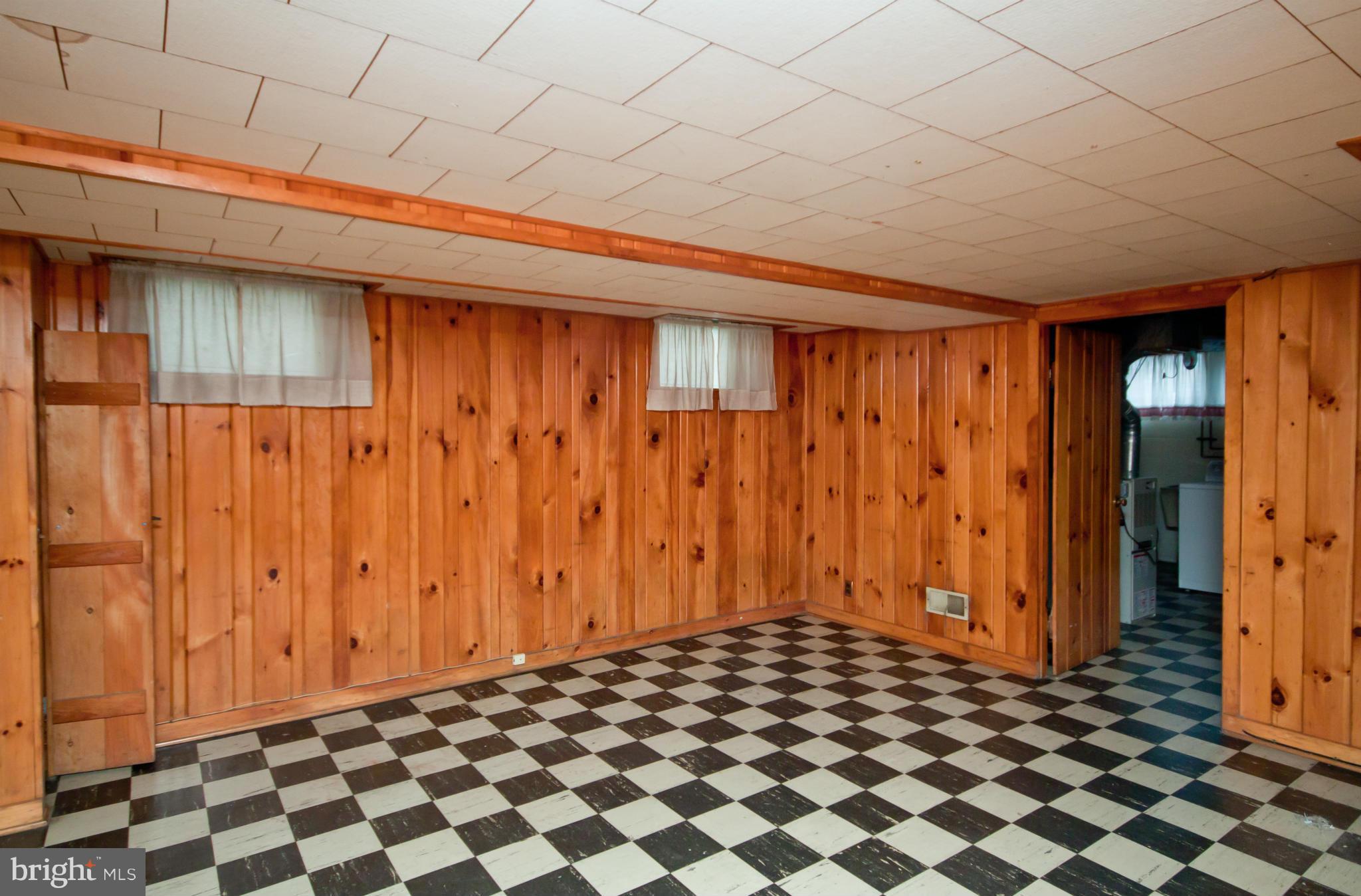 1931 Church Road Baltimore, MD 21222 - Photo 13 of 17 Interior (General)