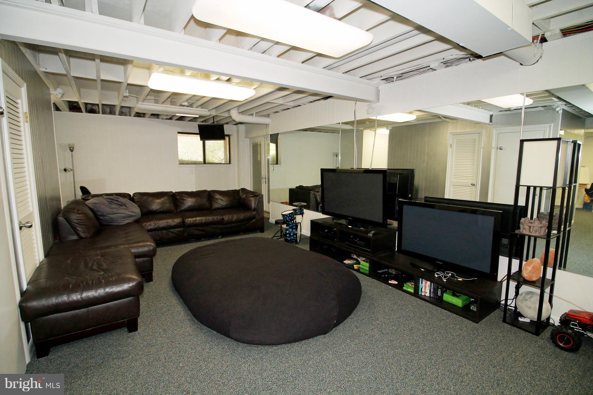 2012 Burdock Road Baltimore, MD 21209 - Photo 23 of 30 Recreation Room