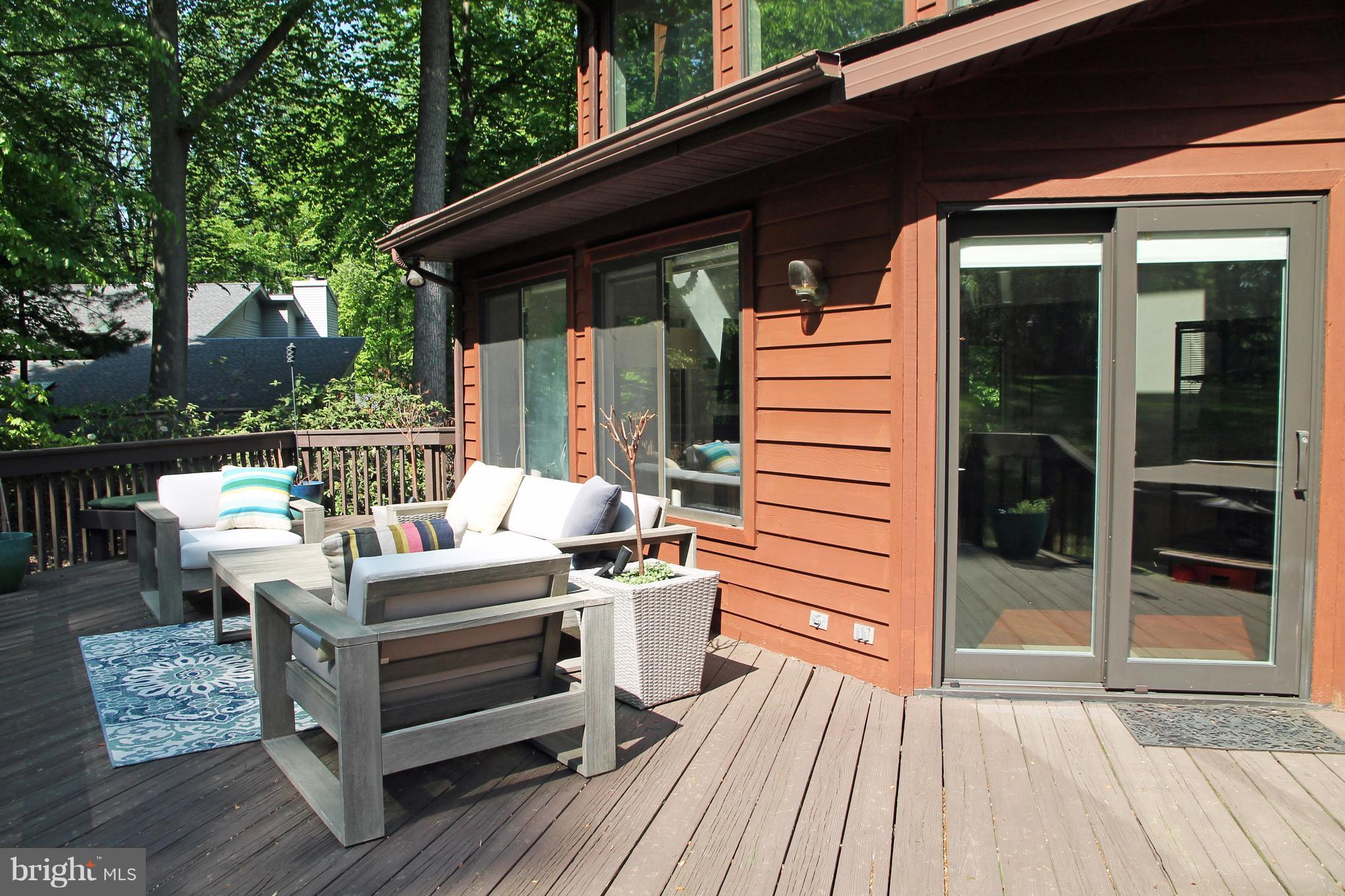 2012 Burdock Road Baltimore, MD 21209 - Photo 27 of 30 Deck