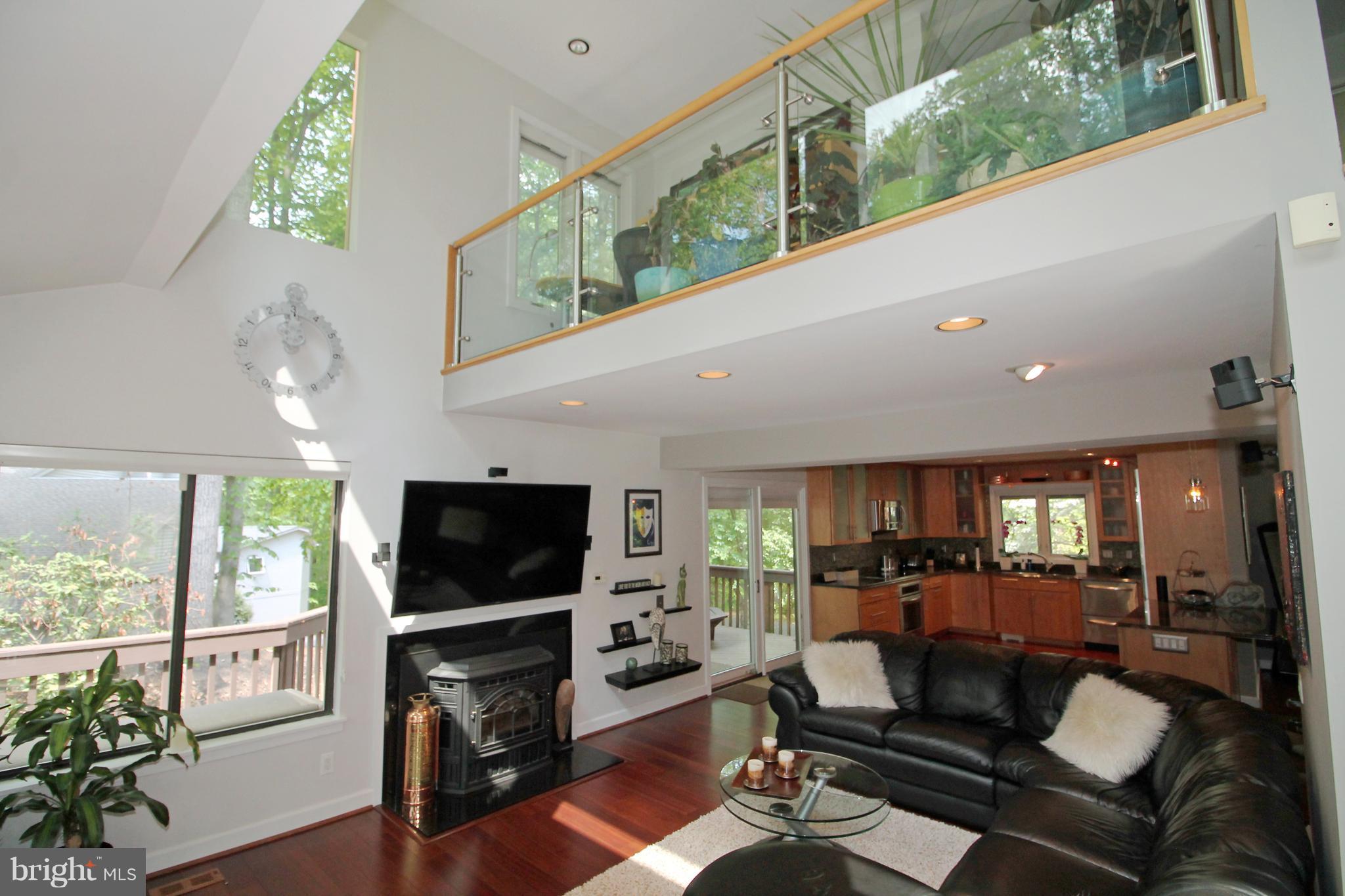2012 Burdock Road Baltimore, MD 21209 - Photo 8 of 30 Living Room