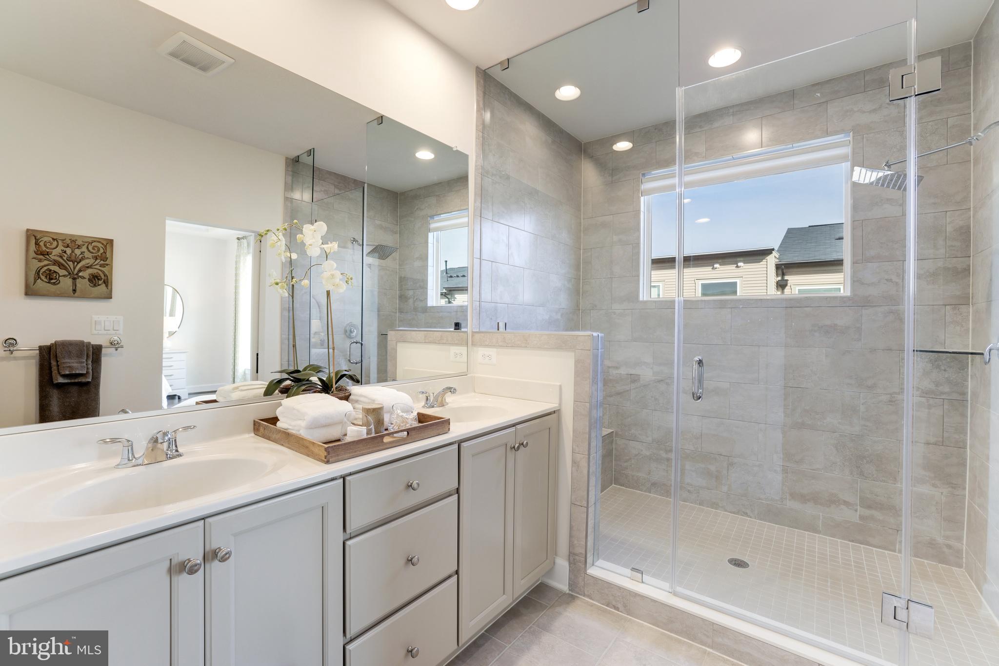 42284 Porter Ridge Terrace Brambleton, VA 20148 - Photo 28 of 41 Gallery Image 28