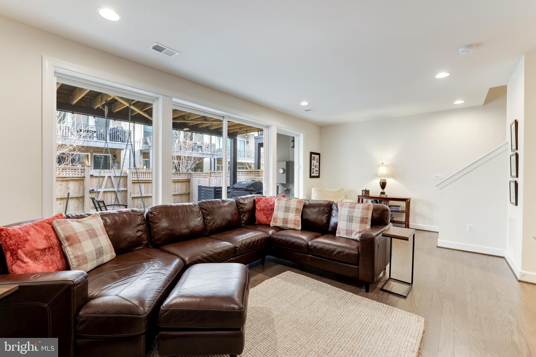 42284 Porter Ridge Terrace Brambleton, VA 20148 - Photo 34 of 41 Gallery Image 34