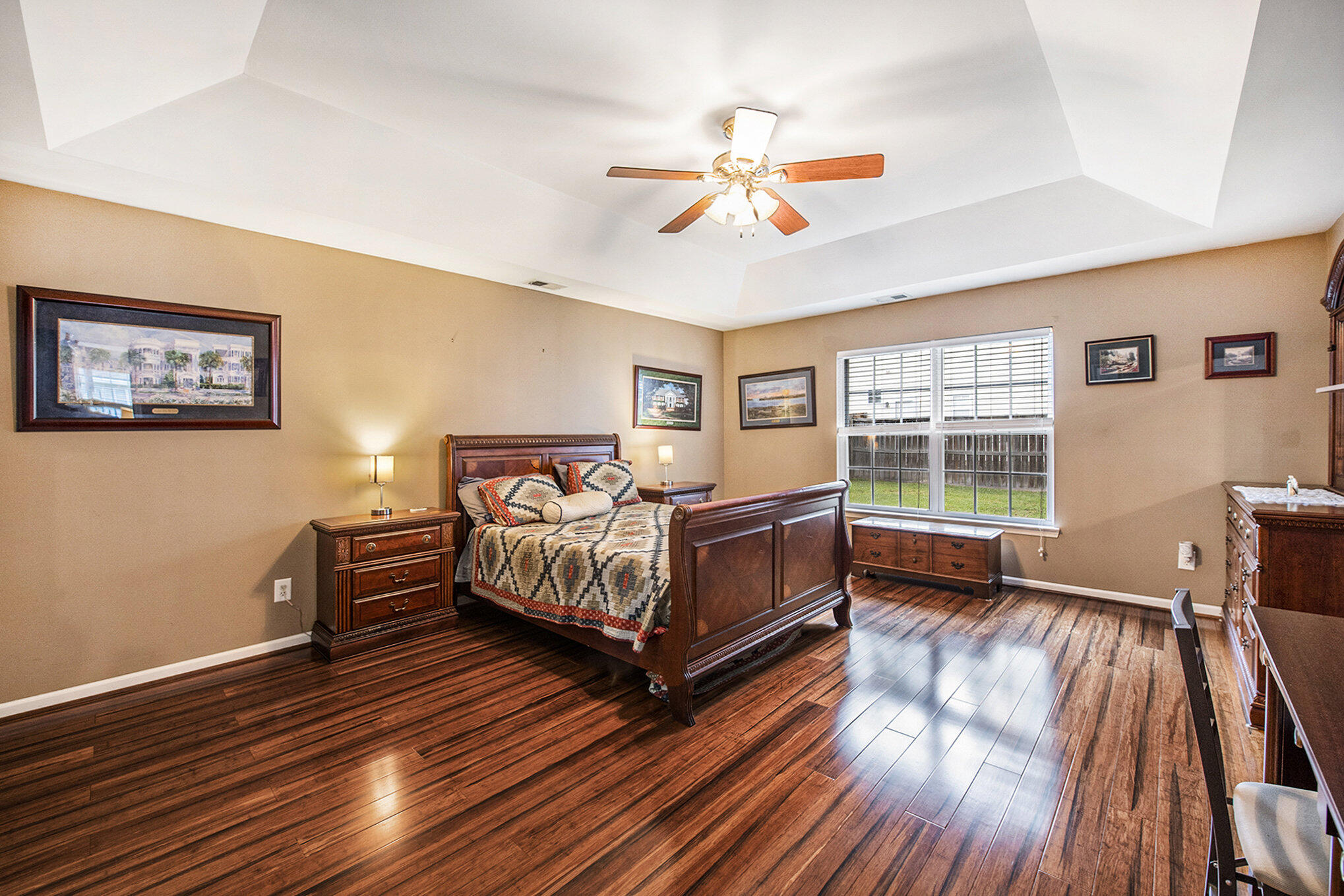 1044 Steelchase Lane Hanahan, SC 29410 - Photo 12 of 19 010_file_320