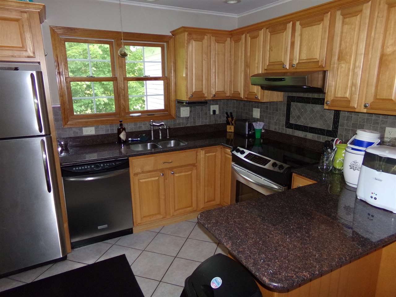 196 Adams Street Rutland, VT 05701 - Photo 2 of 9