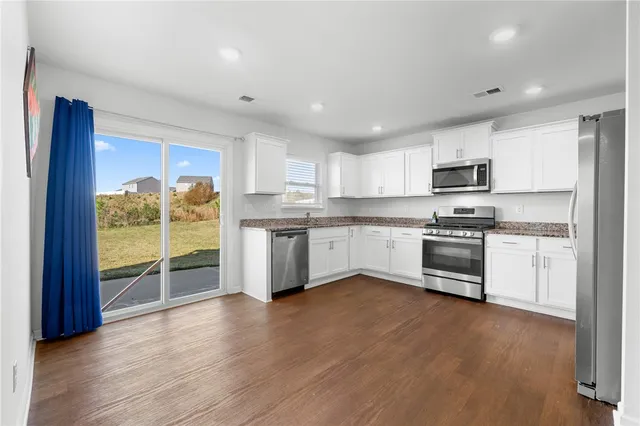 $318,000 | 21 Karkinnen Court, Pendleton, SC 29670