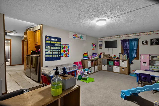 $179,900 | 320 North Topeka Avenue, Holton, KS 66436