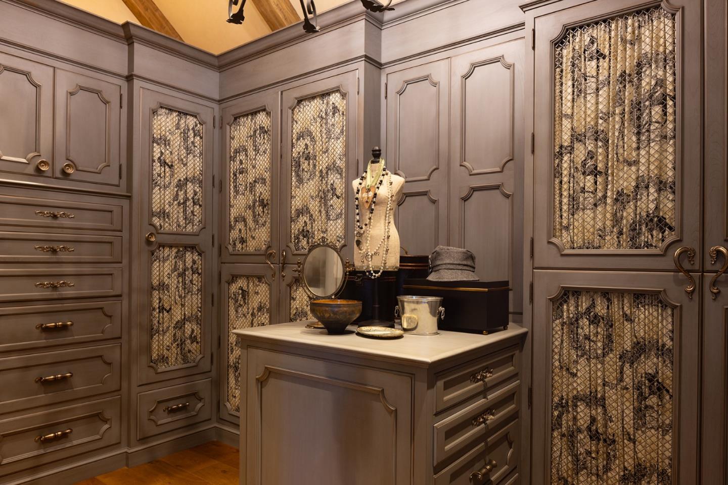 2 La Pradera Carmel, CA 93923 - Photo 21 of 42 a kitchen with a stove and a shower