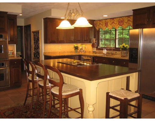 14 Anna's Way Boxford, MA 01921 - Photo 7 of 16 Gallery Image 7