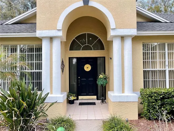 $2,975 | 4918 Willow Ridge Terrace, Valrico, FL 33596
