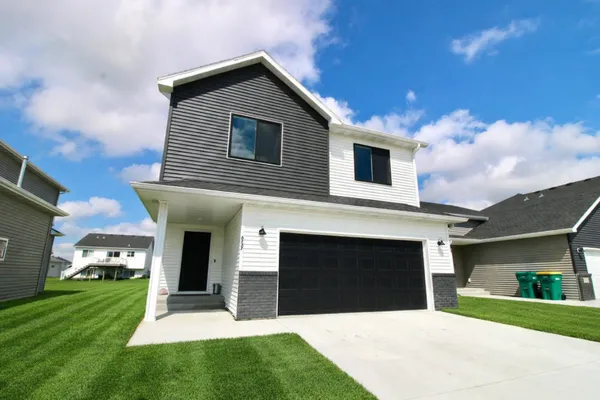 $350,000 | 6737 71st Avenue South, Horace, ND 58047