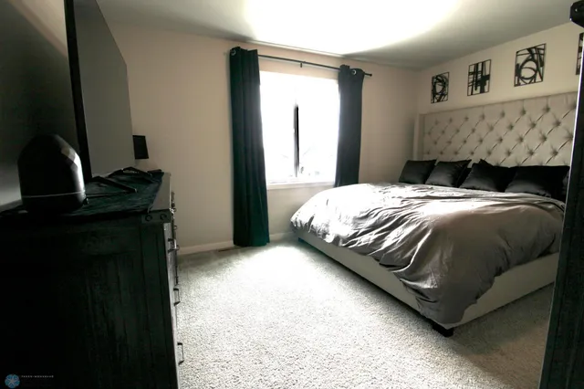 $355,000 | 6737 71st Avenue South, Horace, ND 58047