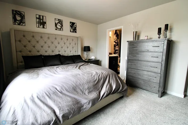 $355,000 | 6737 71st Avenue South, Horace, ND 58047