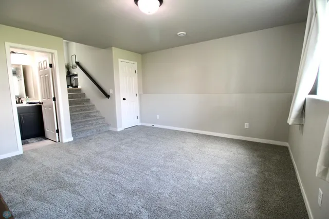 $355,000 | 6737 71st Avenue South, Horace, ND 58047