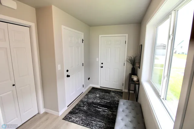 $355,000 | 6737 71st Avenue South, Horace, ND 58047